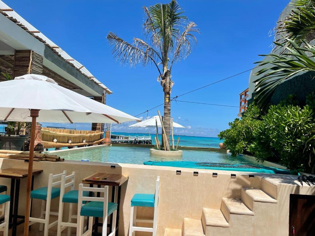 La Palma Beachfront Hotel & Club Nautico Канкун Экстерьер фото